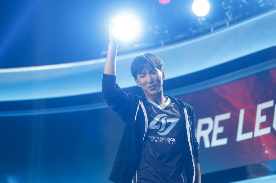 全球15亿用户手游登陆国服 王者荣耀迎来最强对手